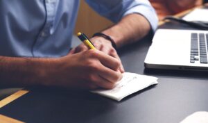 職場での人間関係を改善するためのアプローチ方法は？